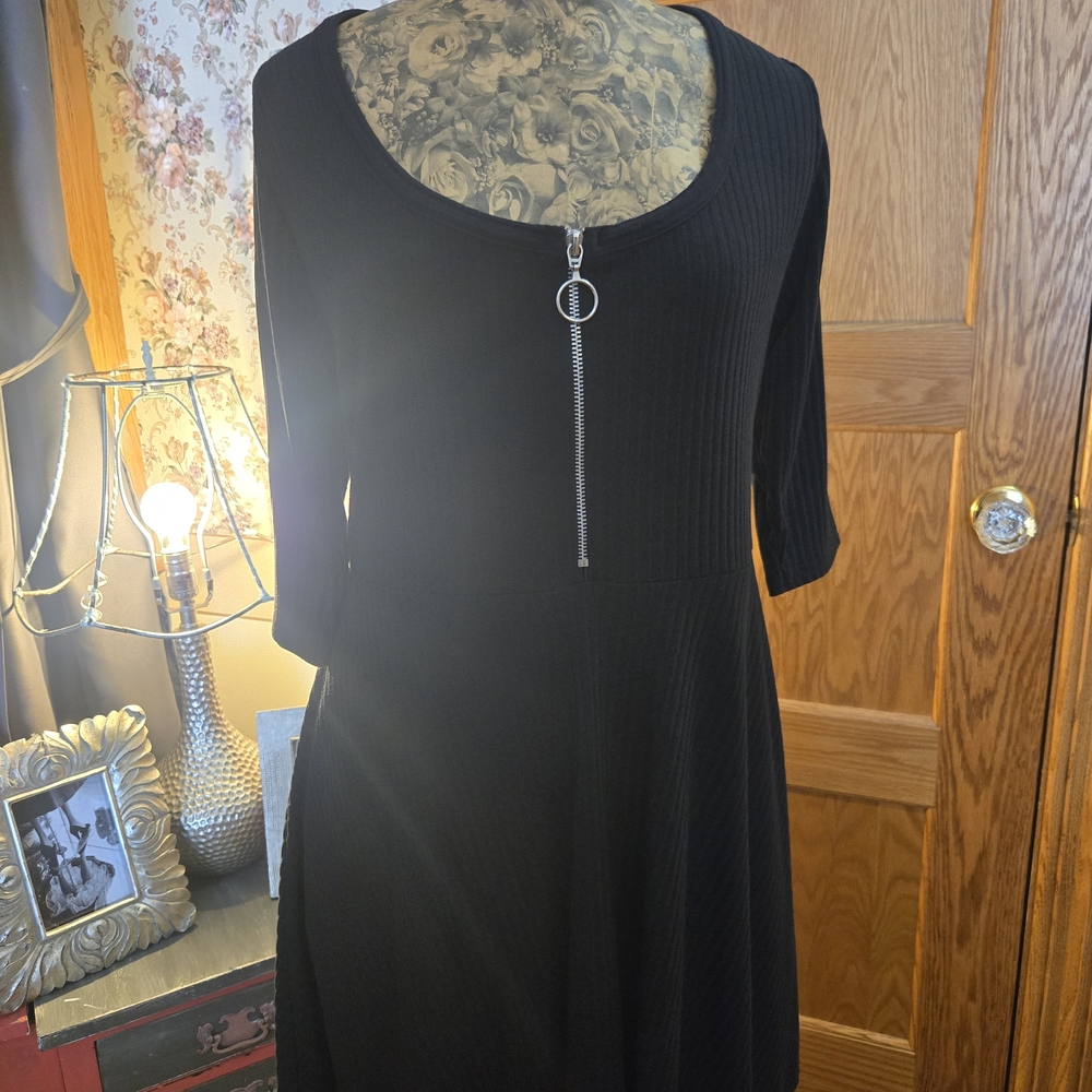 Boohoo Black Ribbed 3/4 Sleeve A-Line Skater Dress with Front Zip, XL/16